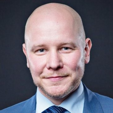 Kouluttaja Toni Sirviö